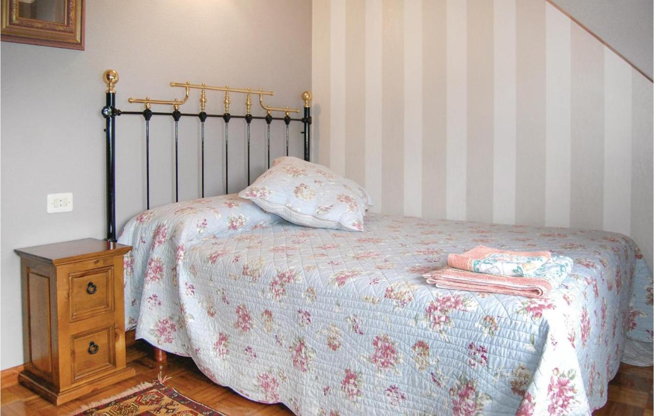 Gorgeous Home In Pilona With Kitchen La Pinera المظهر الخارجي الصورة